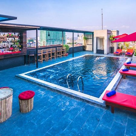 Diamond Palace Resort & Sky Bar 金边 外观 照片