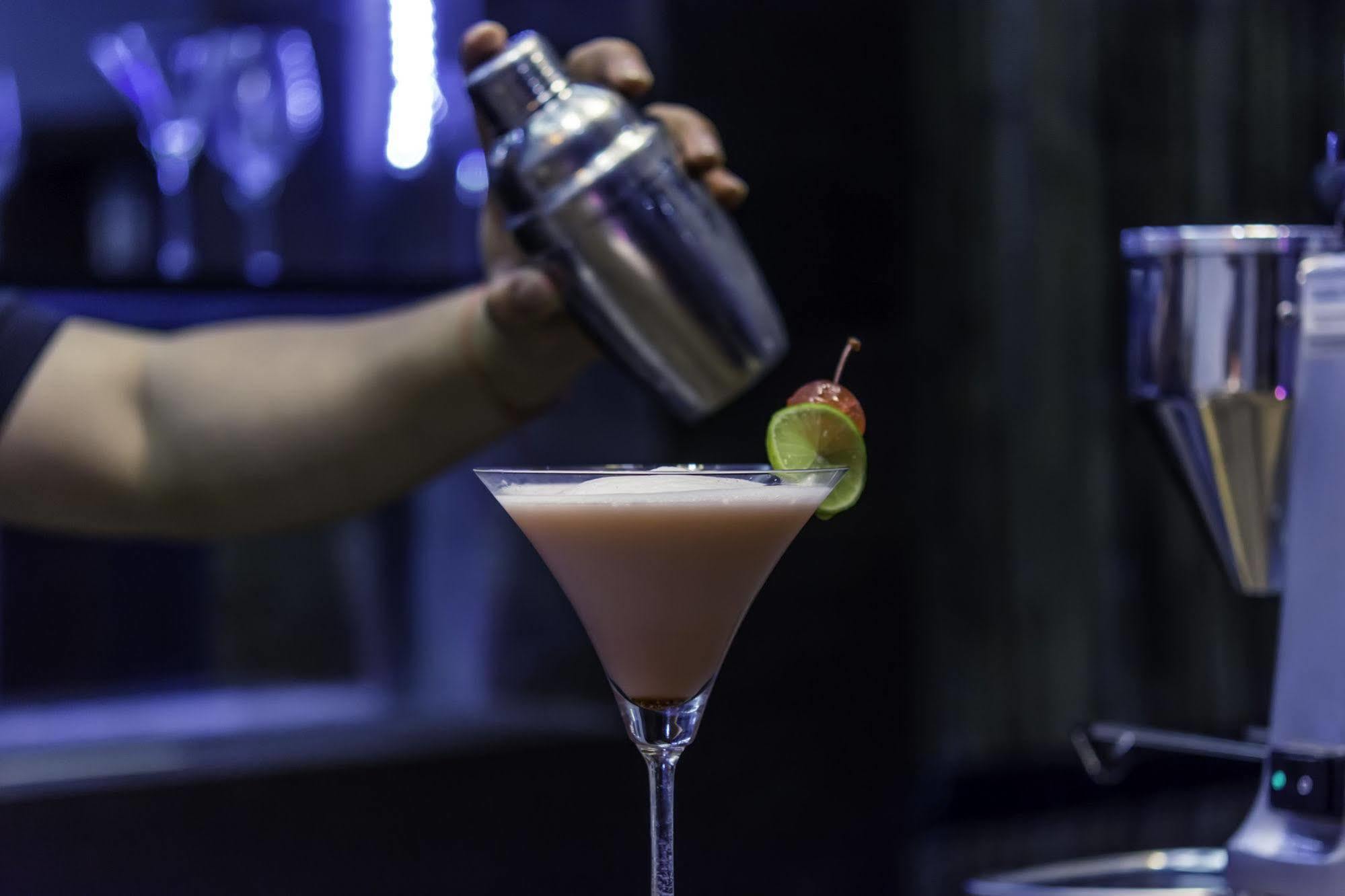 Diamond Palace Resort & Sky Bar 金边 外观 照片
